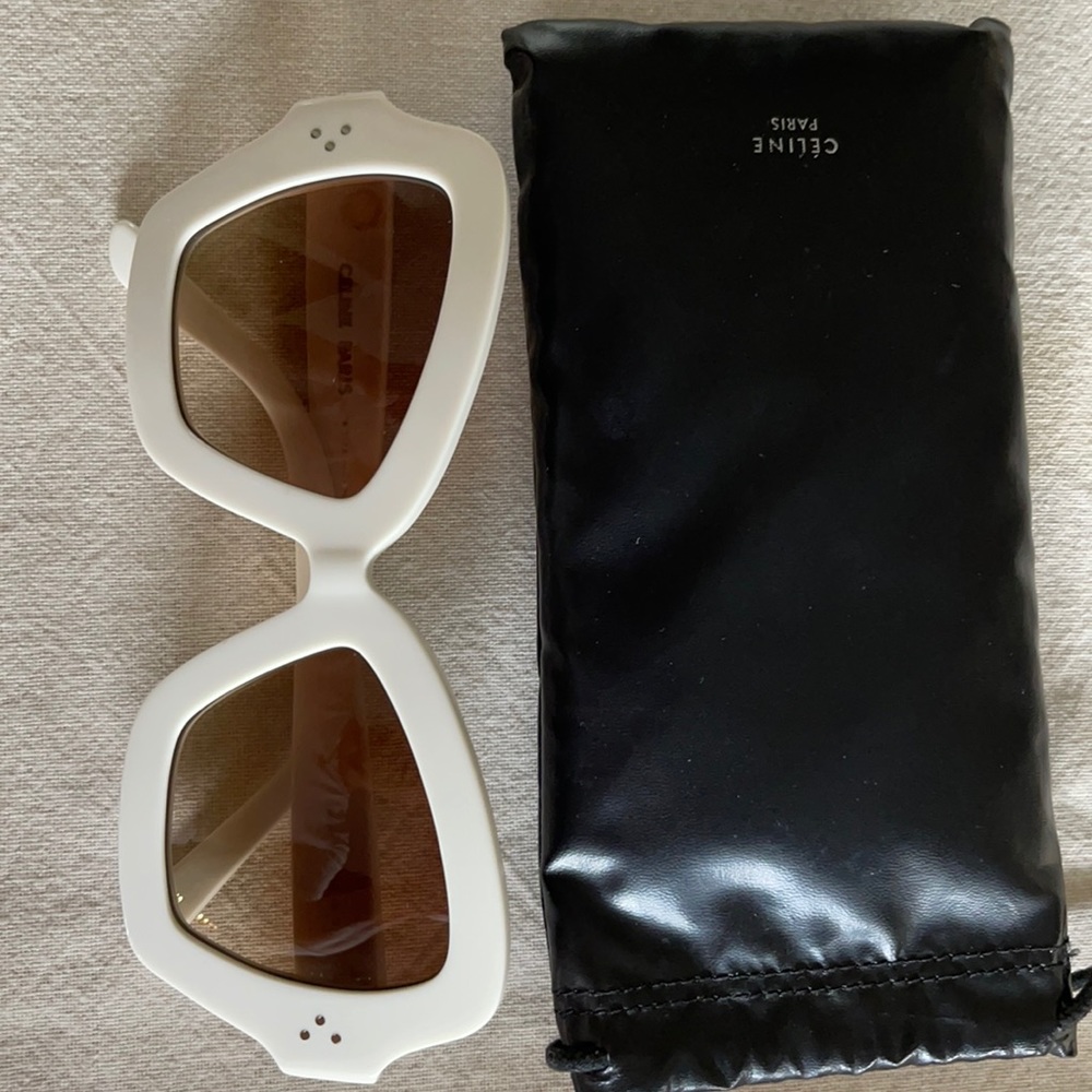 Beautiful Celine sunglasses! Mint condition! No scratches! Barely worn!